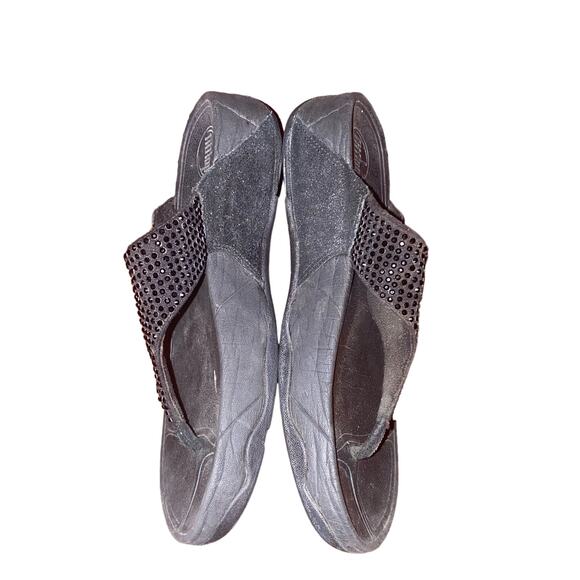 Fitflop Lulu Rhinestone embellished wobble Board t-strapped sandals size 7 black - Picture 6 of 9